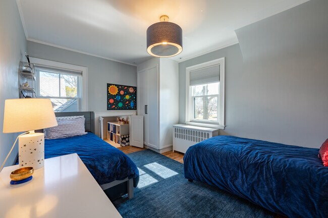 Building Photo - 23 Sherwood Ave