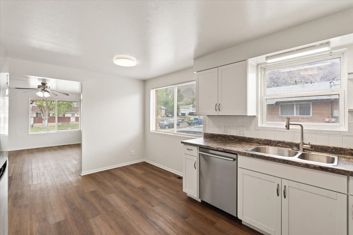 Building Photo - 775 1st St