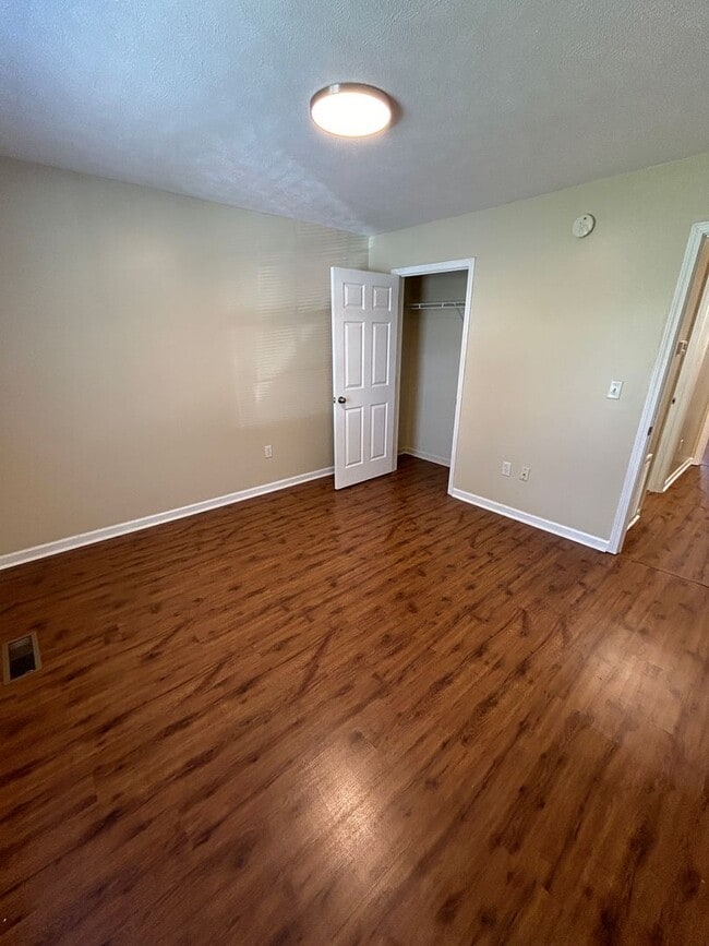 Building Photo - 940 Water St