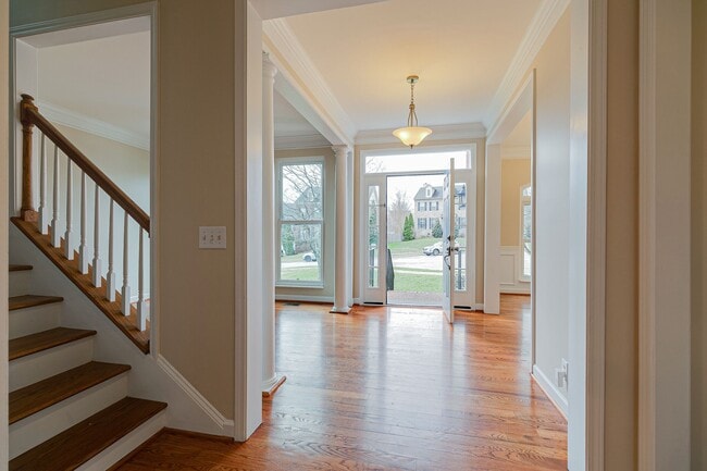 Building Photo - 808 Callahan Pl