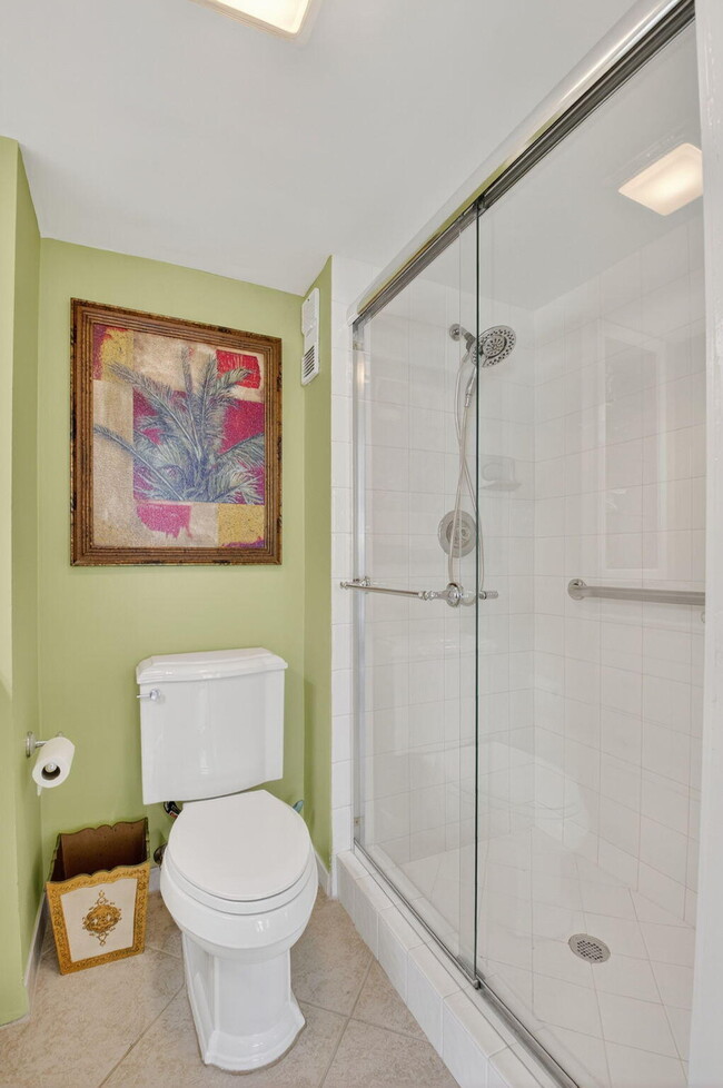 Building Photo - 4505 S Ocean Blvd