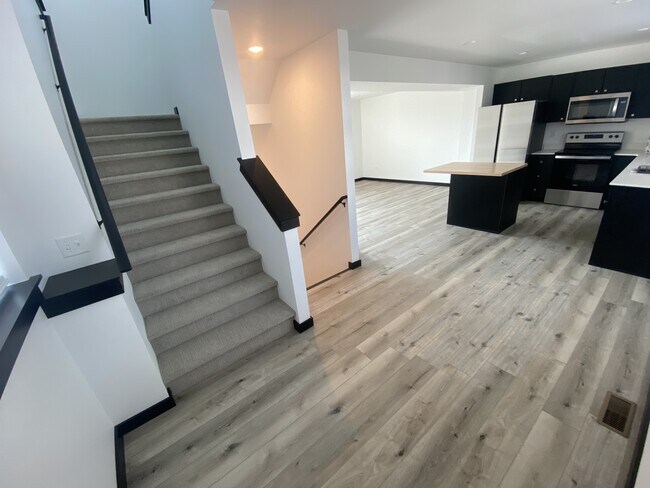 Building Photo - 2979 Fen Way