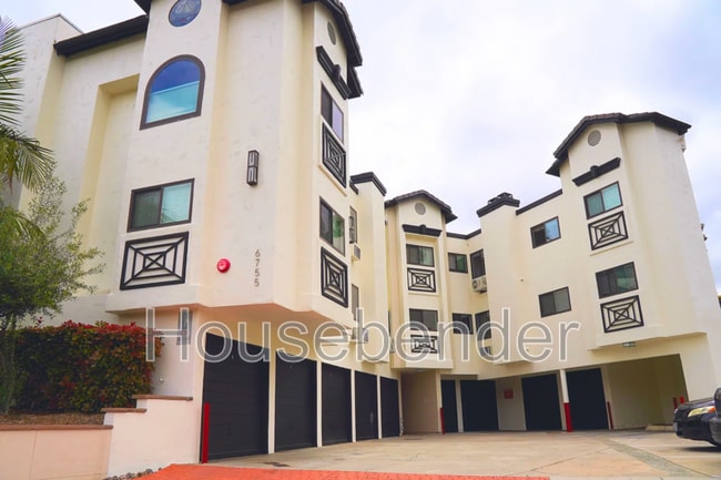 Building Photo - 6755 Mission Gorge Rd