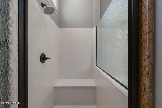 Building Photo - 216 Croft Row