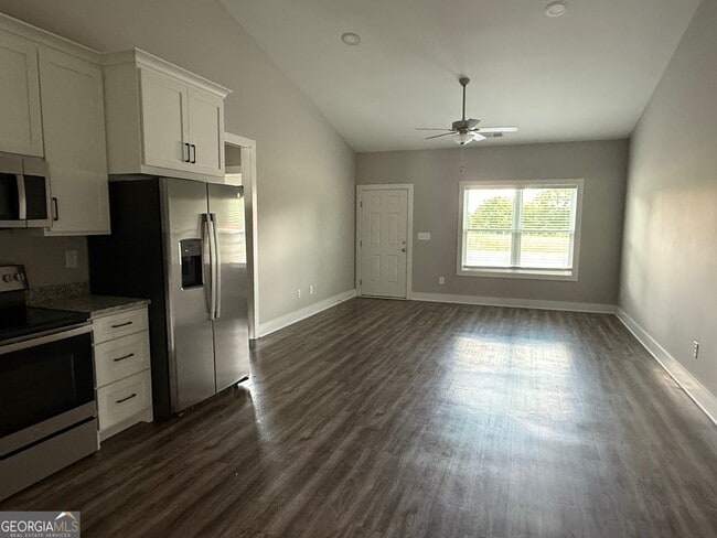 Building Photo - 2617 Bowersville Hwy