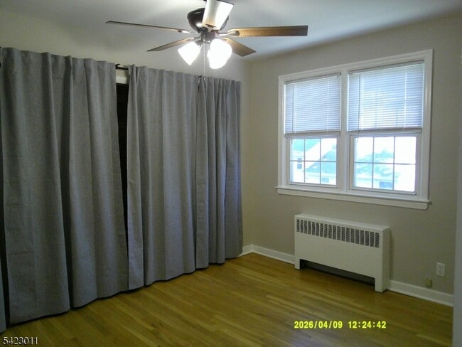 Building Photo - 7 Bashford Ave