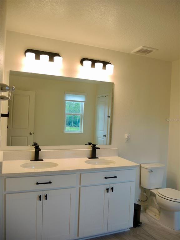 Building Photo - 3366 Sanctuary Dr