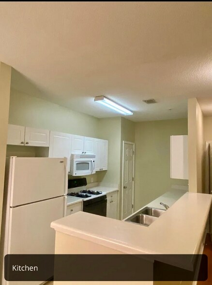 Building Photo - 421 McKenna Cir