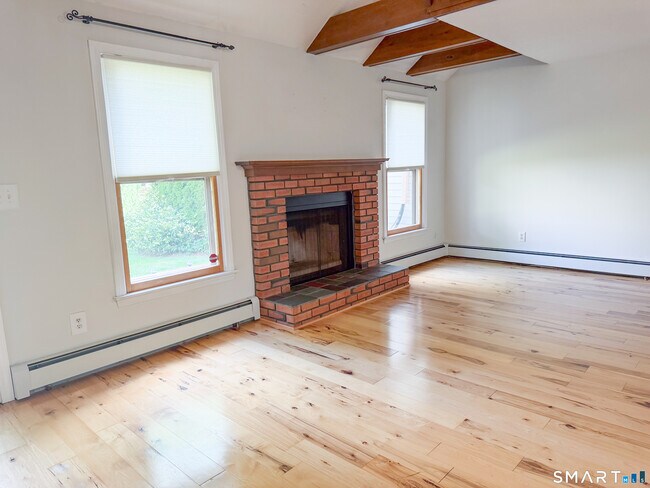 Building Photo - 34 Butternut Ln
