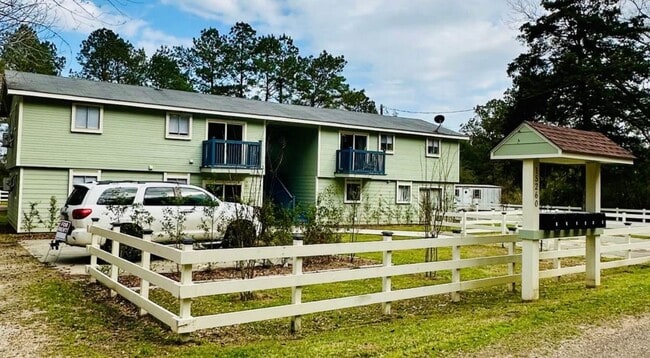 Building Photo - 15260 Sam George Rd