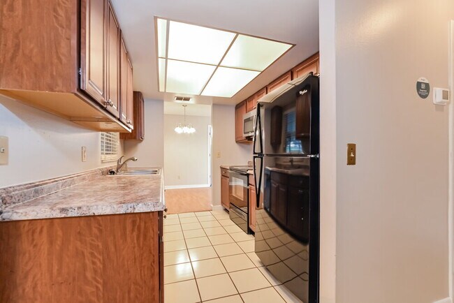 Building Photo - 9360 Toby Ln