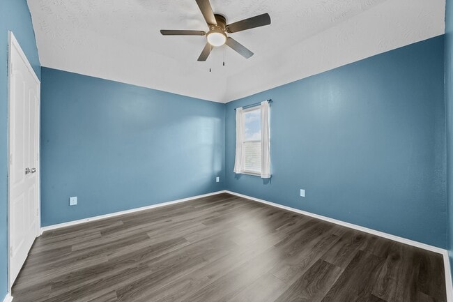 Building Photo - 13815 Kodiak Brown Bear St