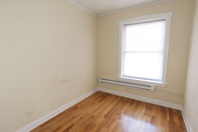 Building Photo - 516 W Melrose St