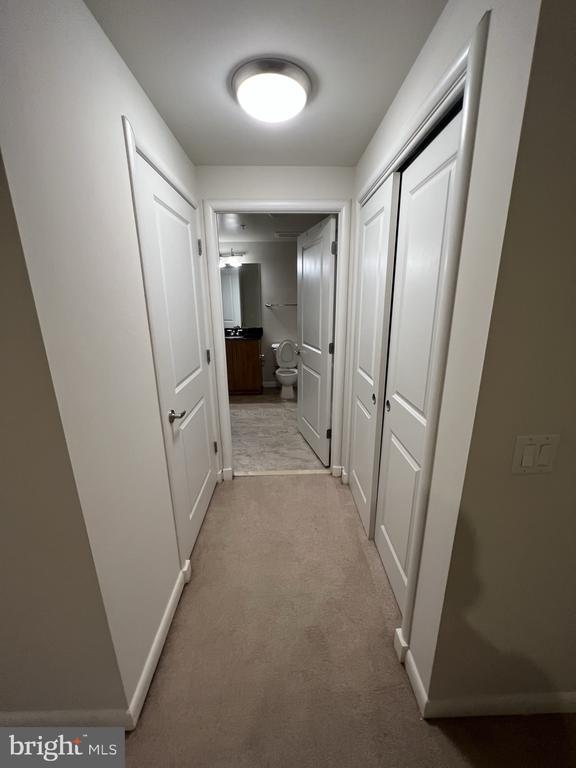 Building Photo - 1021 N Garfield St