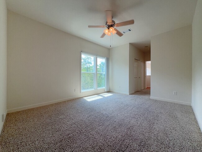 Building Photo - 11840 Taylorcrest Rd