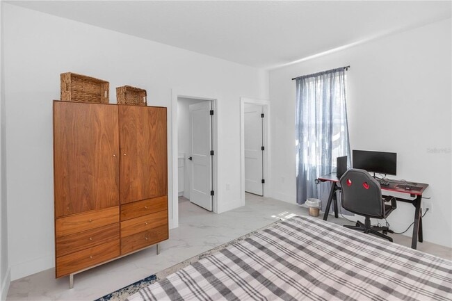 Building Photo - 780 Kangaroo Ct