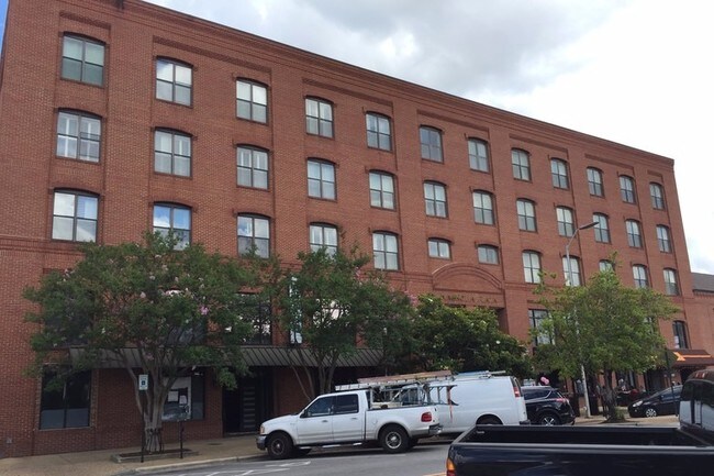 High end, top floor 2 Bedroom/2 Bath Condo - Rent is all inclusive! - 145 E Magnolia Ave