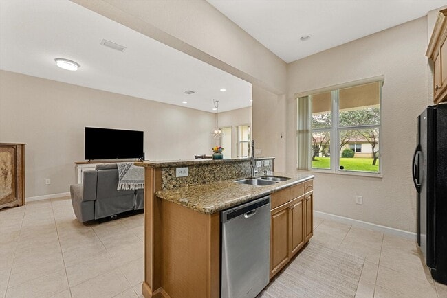 Building Photo - 6013 NW 118th Dr