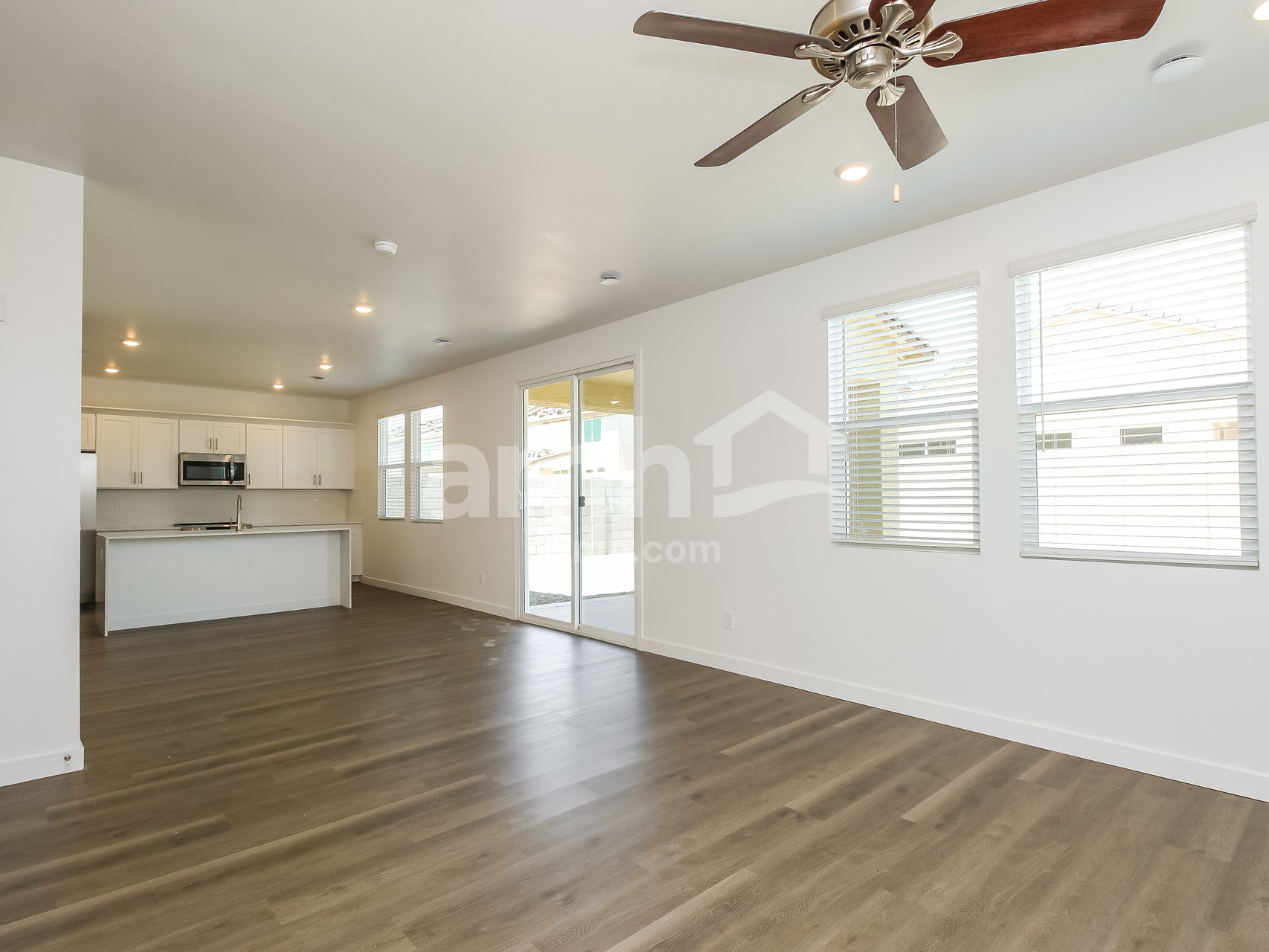 Building Photo - 20177 W Thomas Rd