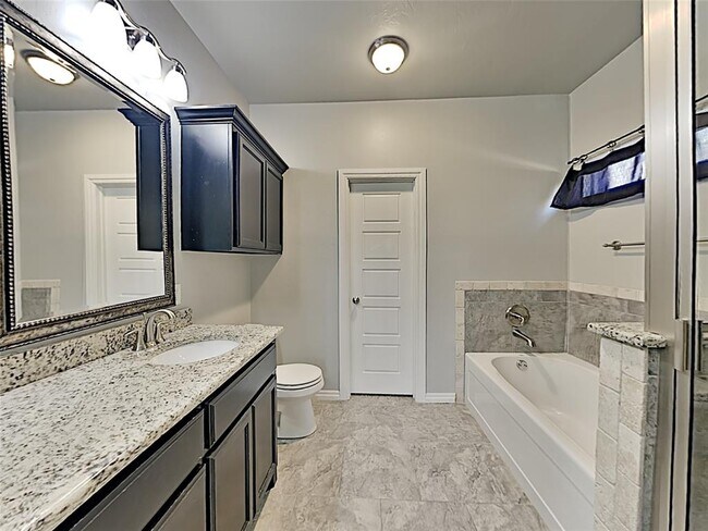 Building Photo - 8004 NW 160th Terrace