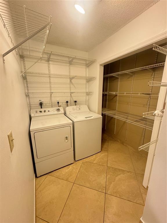 Building Photo - 3111 Coral Springs Dr