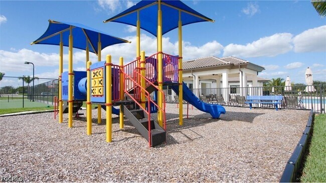 Building Photo - 14543 Cantabria Dr