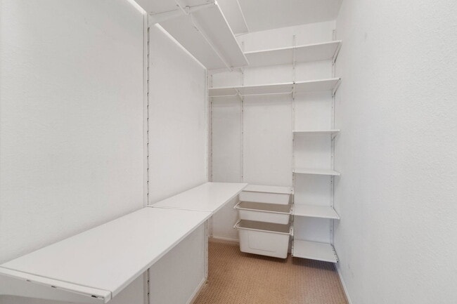 Building Photo - 2152 Portofino Pl