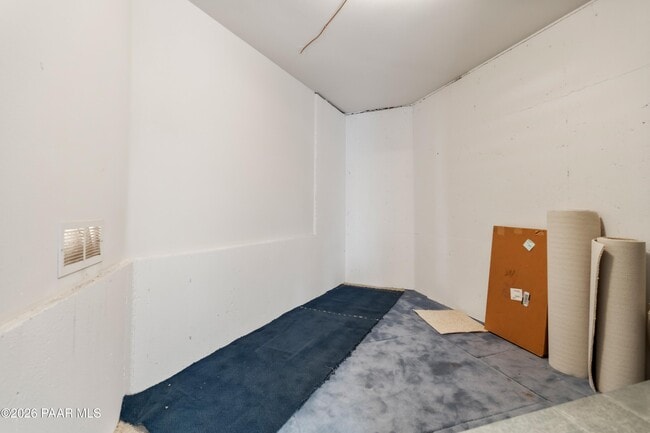 Building Photo - 2780 Whispering Way Cir