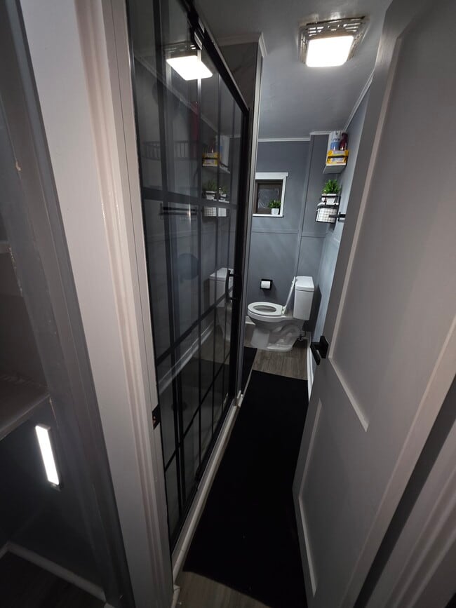 Building Photo - 811 Excelsior St