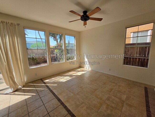 Building Photo - 2525 Villamonte Ct