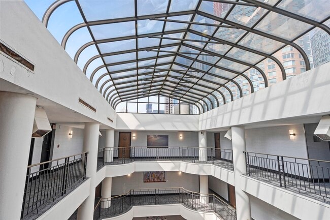 Building Photo - 1 Greene St