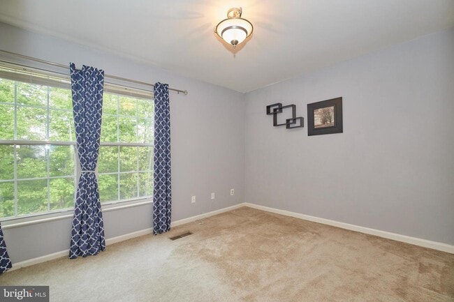 Building Photo - 6633 Skylemar Trail