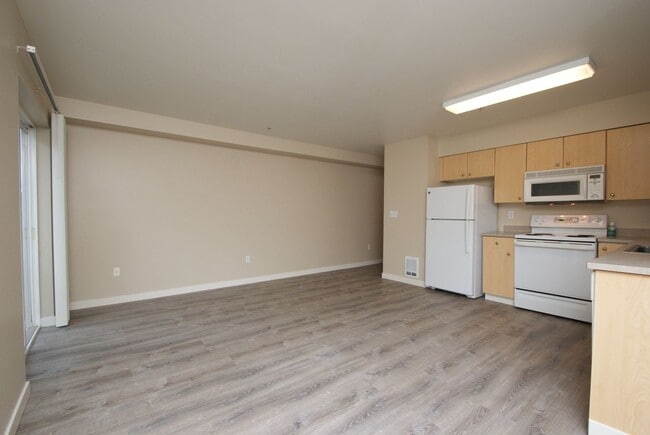 Building Photo - 4902 Aurora Ave N