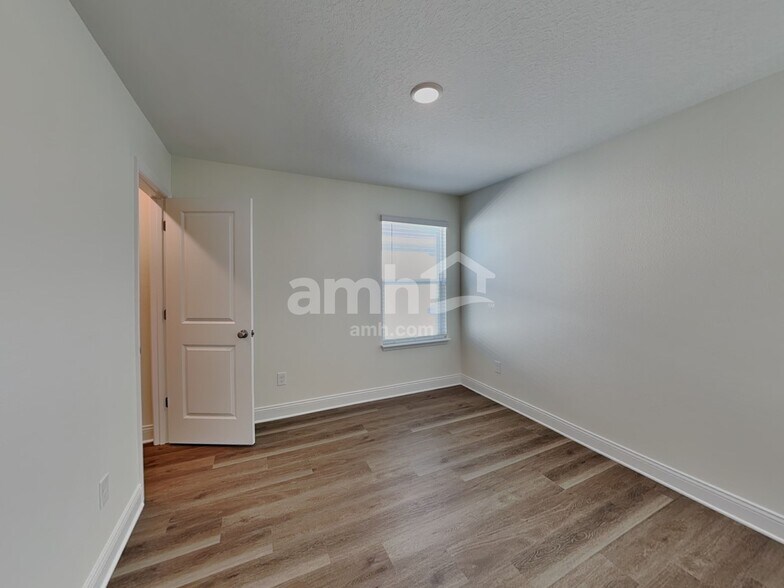 Building Photo - 2531 Feather Crst Dr