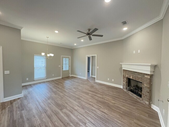 Building Photo - 263 Chartleigh Cir