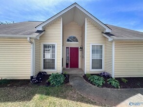 Building Photo - 200 Millstone Ln