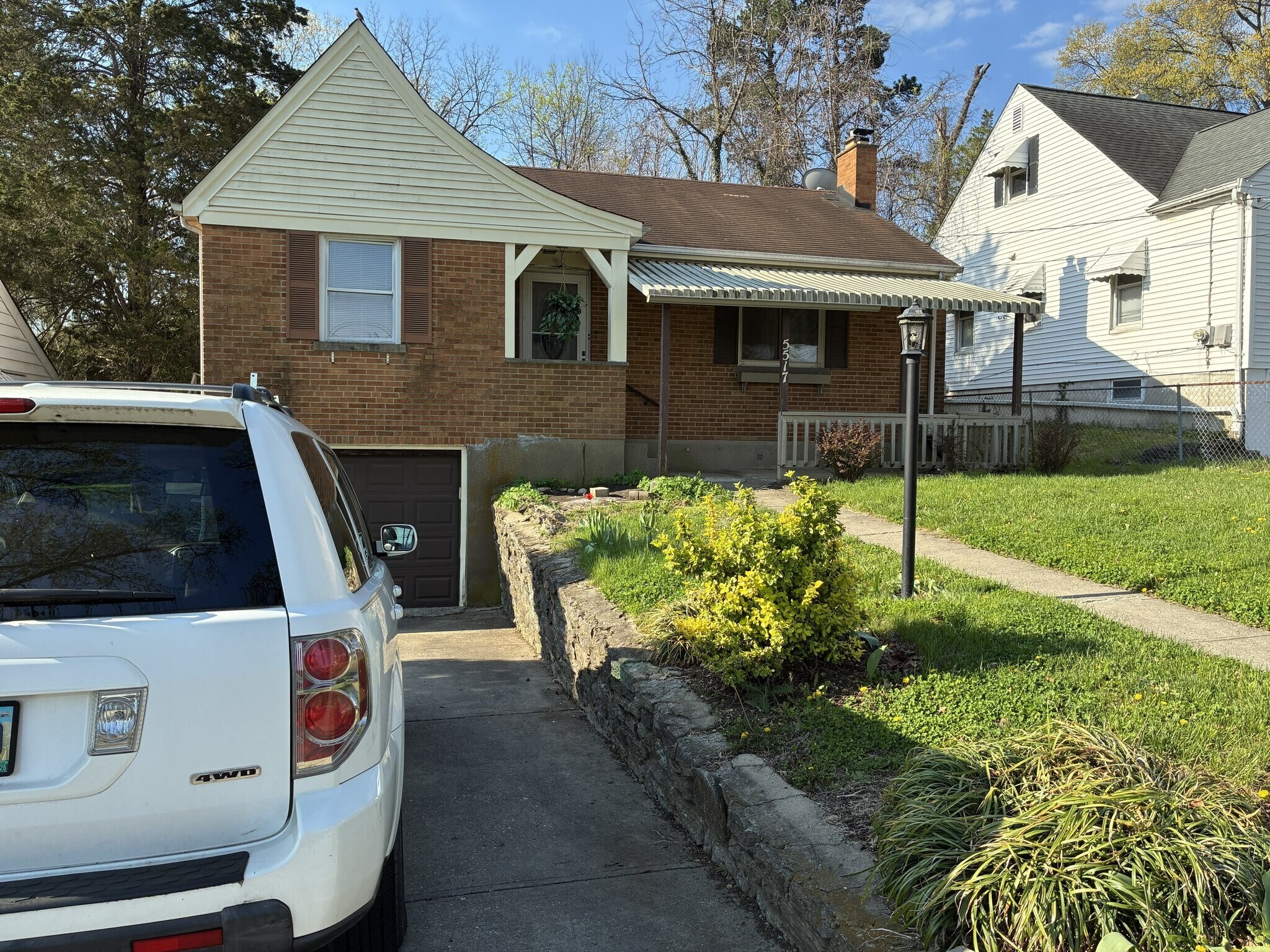 Building Photo - 5517 Surrey Ave