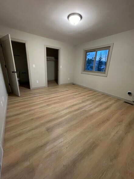 Building Photo - 2931 King James Way