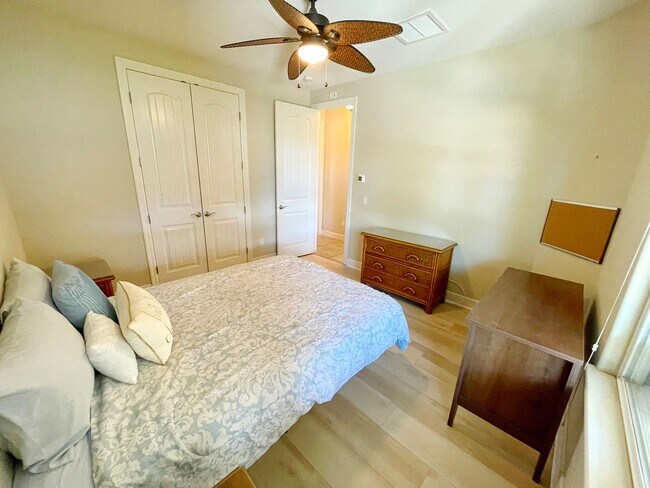 Building Photo - Luxury Island Living in Hokulani Golf Vill...