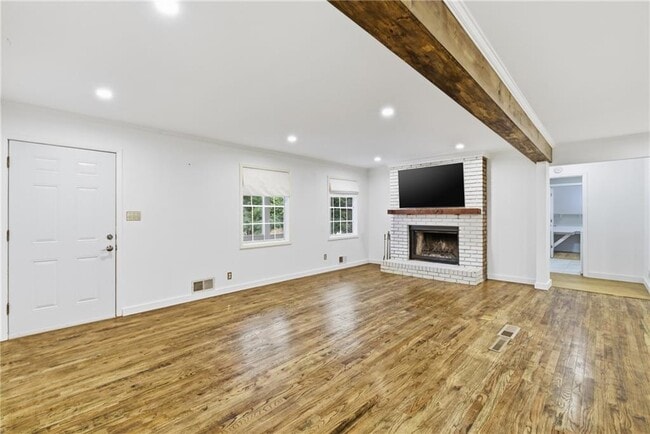 Building Photo - 3143 Claiborne Dr NW