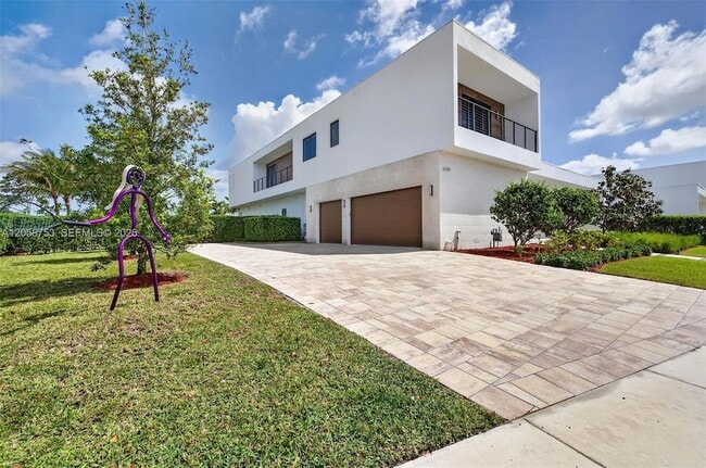 Building Photo - 16709 Botaniko Dr N