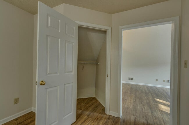Building Photo - 3789 White Pine Dr