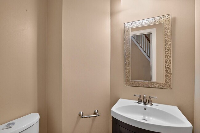 Building Photo - 11813 Murre Ct