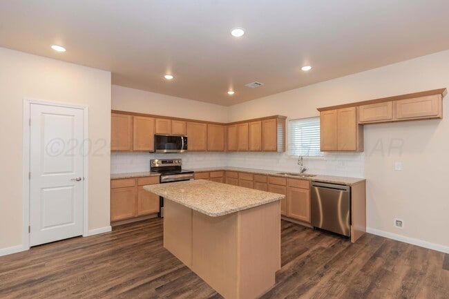 Building Photo - 7512 Beck Dr