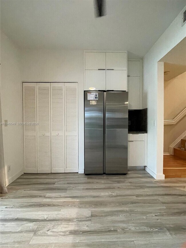 Building Photo - 207 Mallory Ct