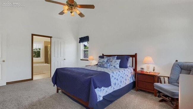 Building Photo - 235 Tamarron Dr