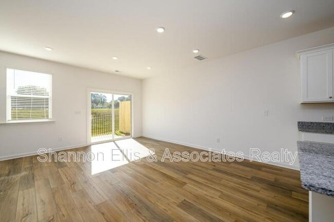 Building Photo - 2559 Adventure Wy