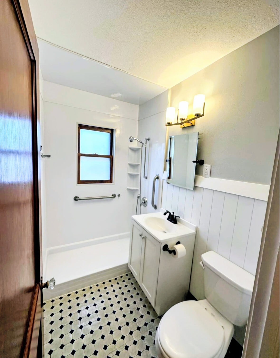 Building Photo - 2119 14th St S