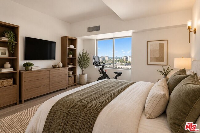 Building Photo - 1155 N La Cienega Blvd