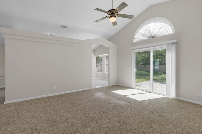 Building Photo - 710 Osprey Dr